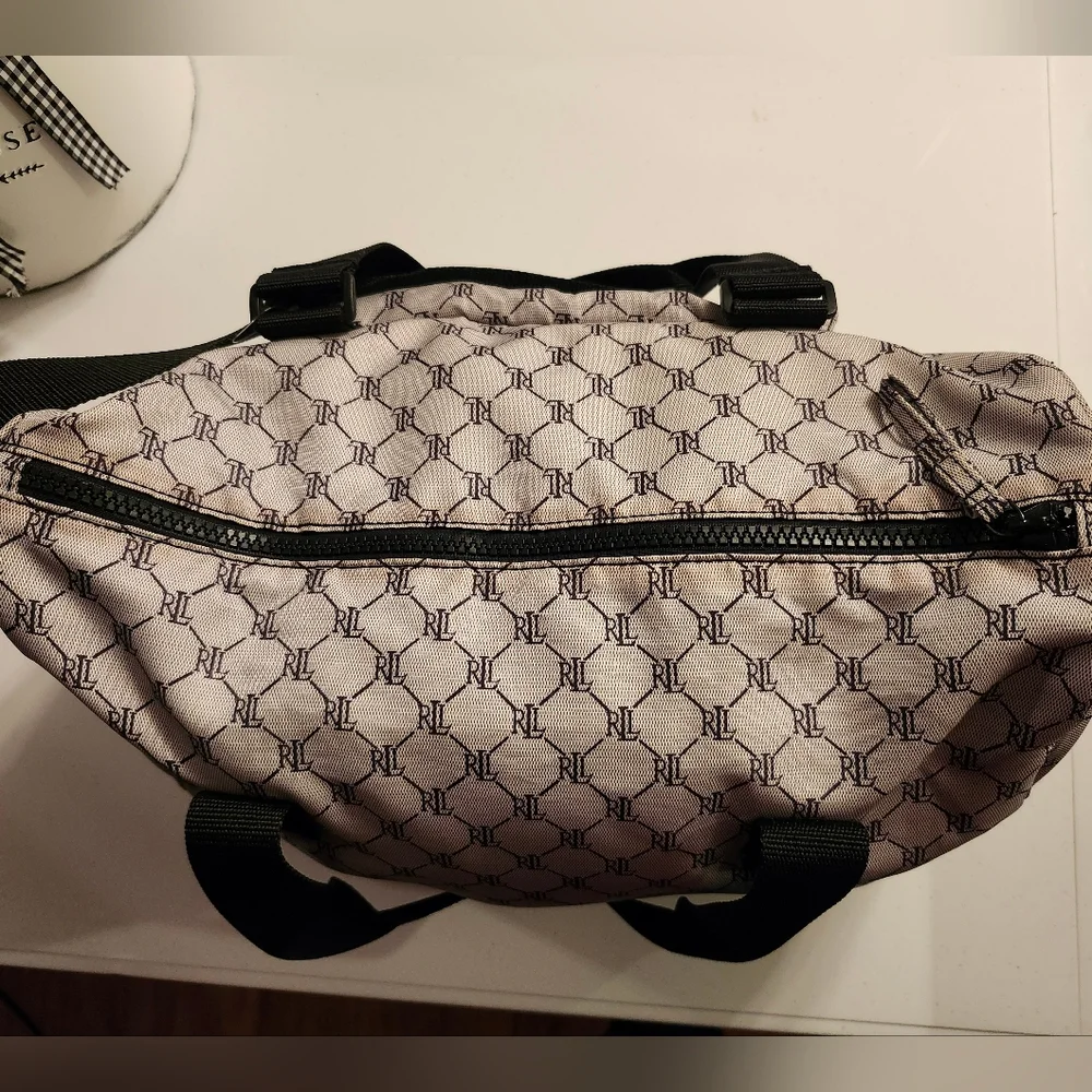 Lauren Ralph Lauren Weekender, NW PLASTIC TAG Gray/Blk, Double Handle + Strap - Picture 11 of 15